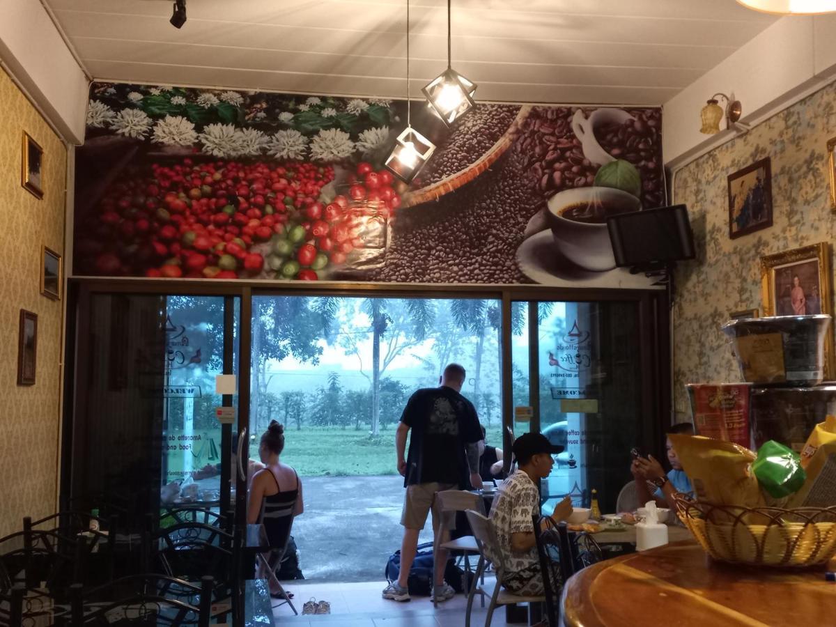 Amaretto Hostel Surat Thani Exteriör bild