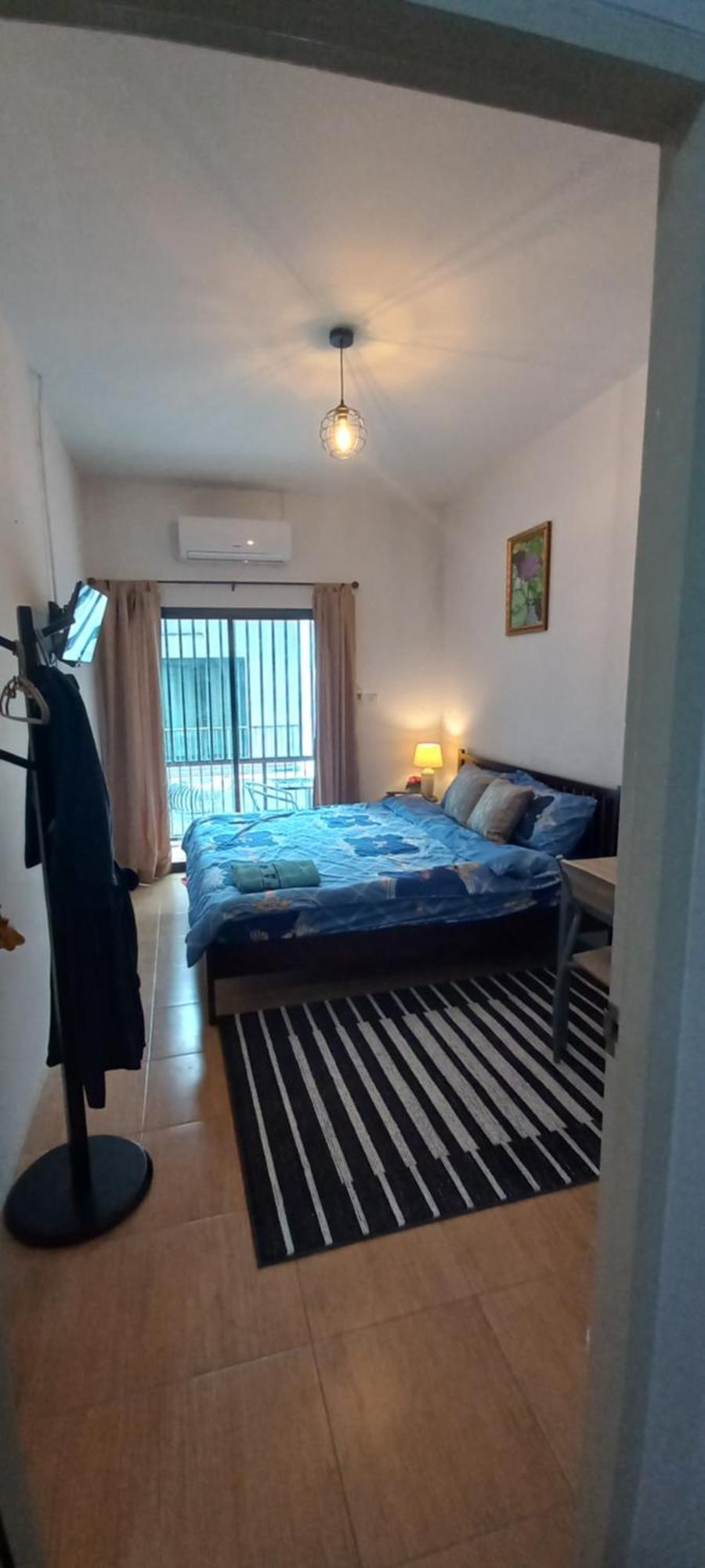 Amaretto Hostel Surat Thani Exteriör bild